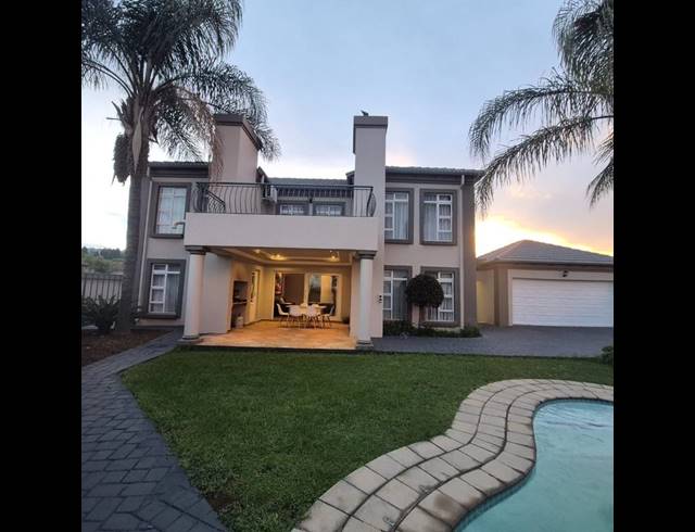 5 BEDROOM HOUSE FOR SALE IN RUIMSIG